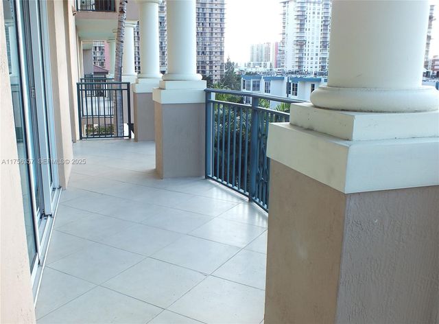 17555 Atlantic Boulevard 606, Sunny Isles Beach, FL 33160