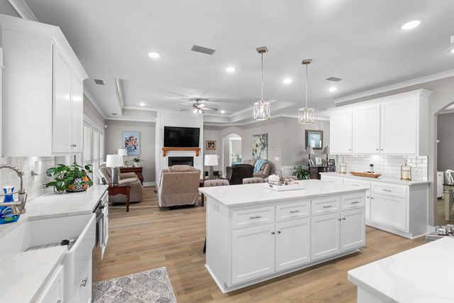 116 Heritage Way, Headland, AL 36345