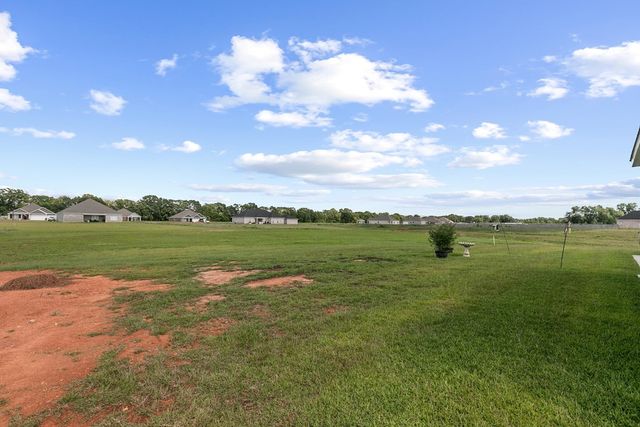 116 Heritage Way, Headland, AL 36345
