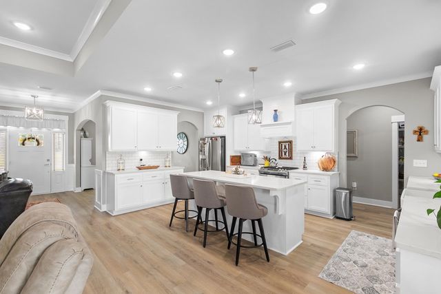 116 Heritage Way, Headland, AL 36345