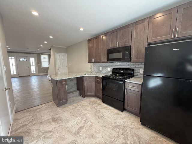 430 FERN ST, Philadelphia, PA 19120