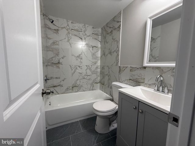 430 FERN ST, Philadelphia, PA 19120