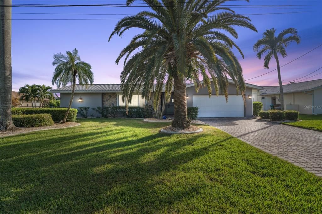 1904 SE 37TH STREET, Cape Coral, FL 33904