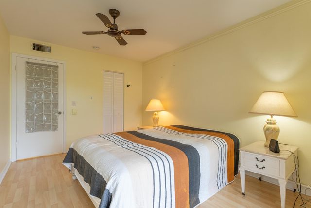 2840 Lake Osborne Drive 111, Lake Worth, FL 33461