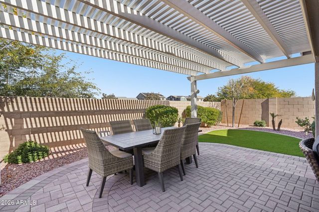 10642 E TWISTER Avenue, Mesa, AZ 85212