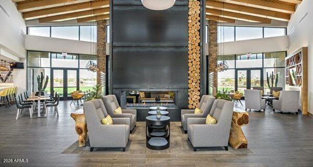 10642 E TWISTER Avenue, Mesa, AZ 85212