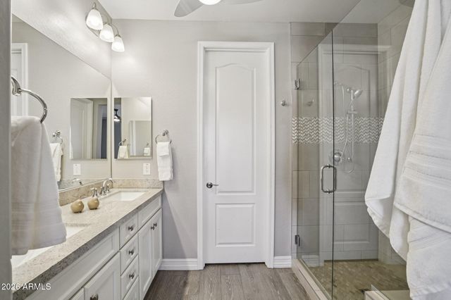 10642 E TWISTER Avenue, Mesa, AZ 85212