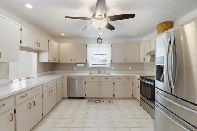 1931 NW 18TH STREET, Crystal River, FL 34428
