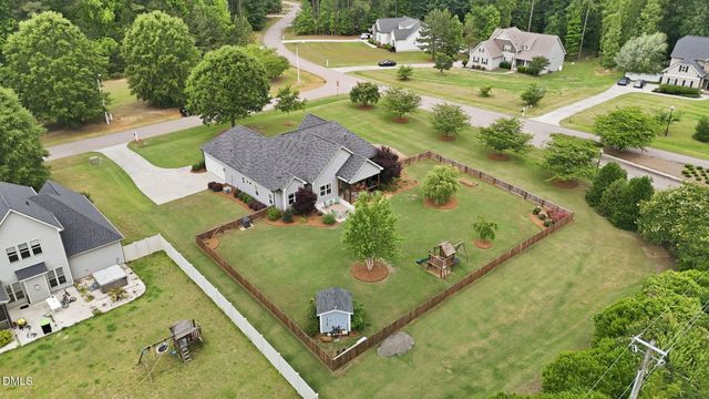 15 Ashland Court, Zebulon, NC 27597