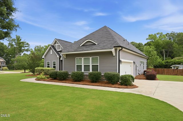15 Ashland Court, Zebulon, NC 27597