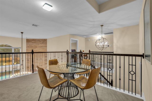 2 Glistening Pond Place, The Woodlands, TX 77382