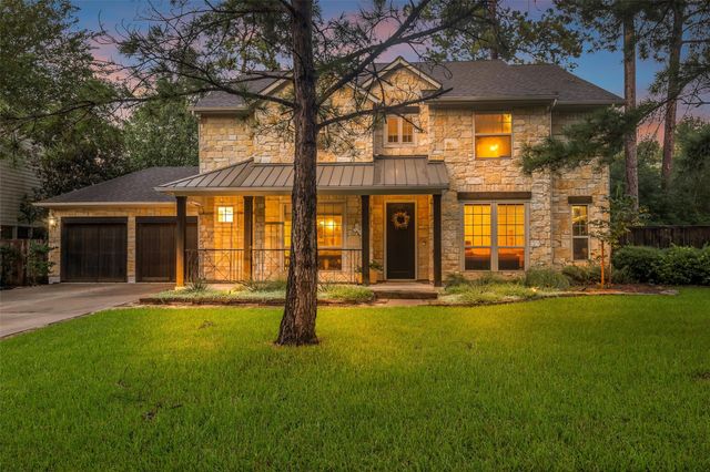 2 Glistening Pond Place, The Woodlands, TX 77382