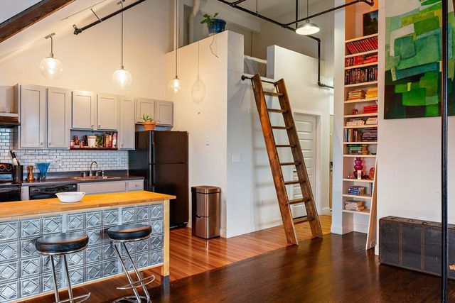 220 Spencer Ave 304, Chelsea, MA 02150
