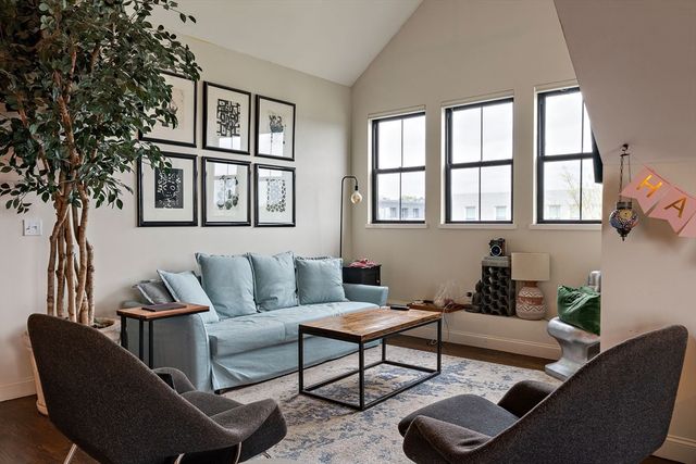 220 Spencer Ave 304, Chelsea, MA 02150