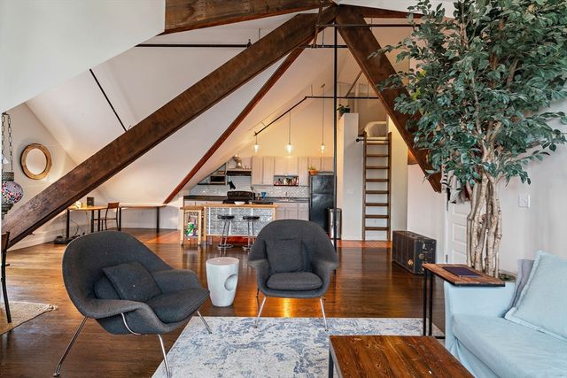 220 Spencer Ave 304, Chelsea, MA 02150