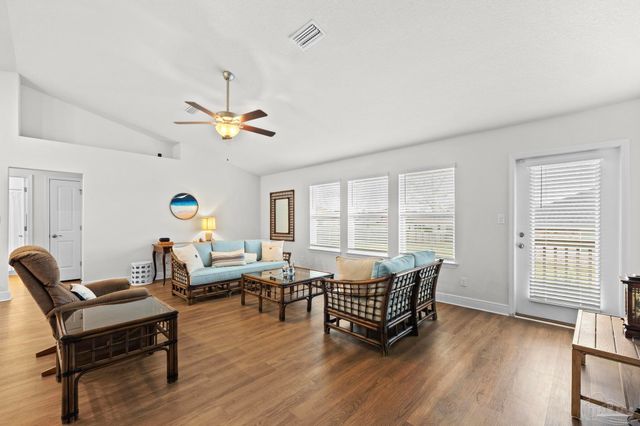 7007 Brylington Blvd, Pensacola, FL 32526