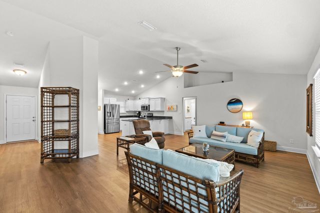 7007 Brylington Blvd, Pensacola, FL 32526