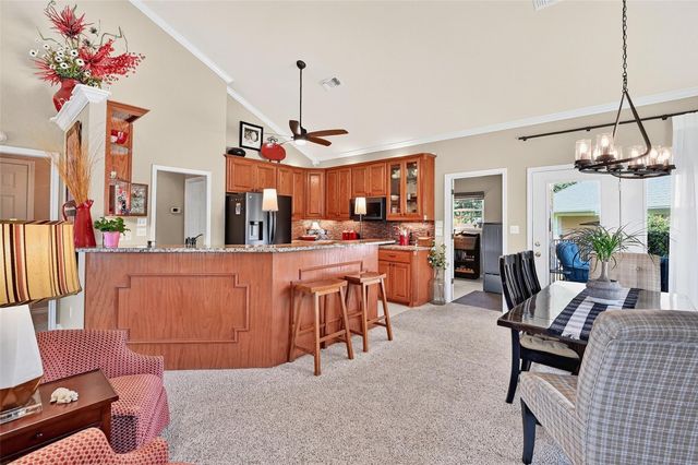 122 Comanche Drive, Gainesville, TX 76240