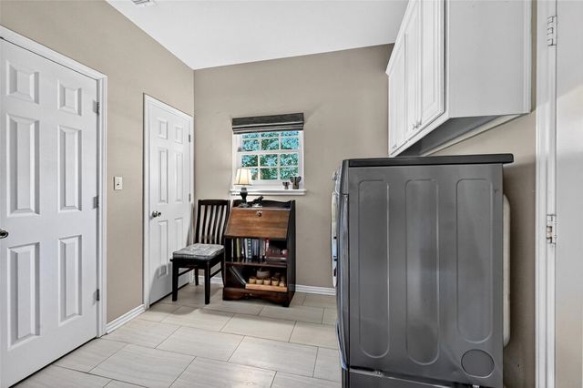 122 Comanche Drive, Gainesville, TX 76240