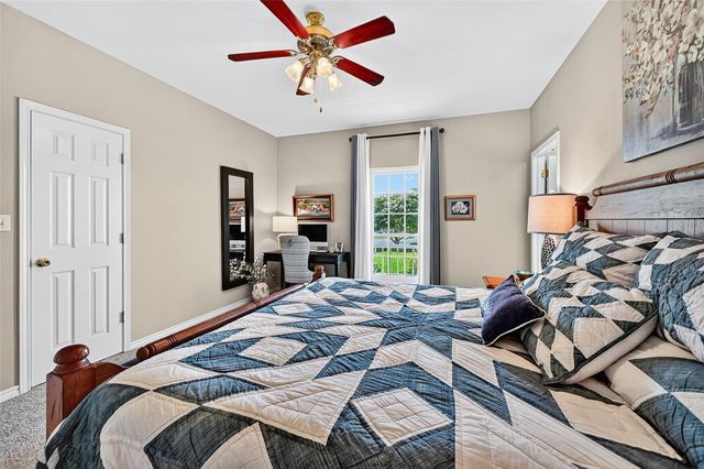 122 Comanche Drive, Gainesville, TX 76240