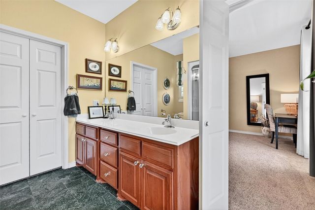 122 Comanche Drive, Gainesville, TX 76240