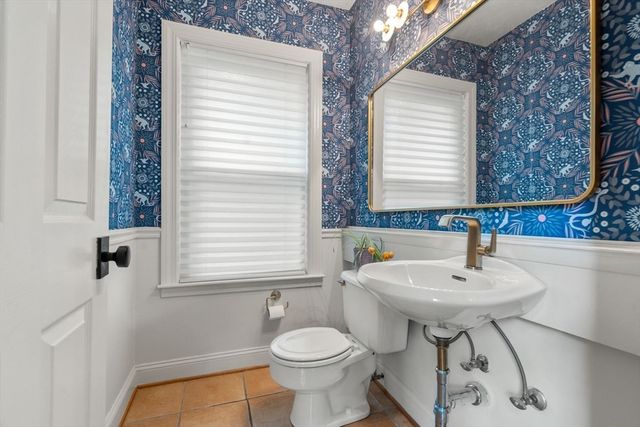 14 Gordon St, Boston, MA 02130
