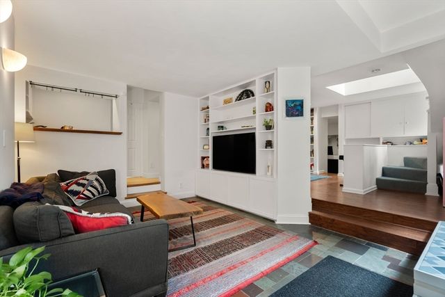 14 Gordon St, Boston, MA 02130