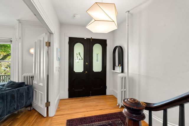 14 Gordon St, Boston, MA 02130