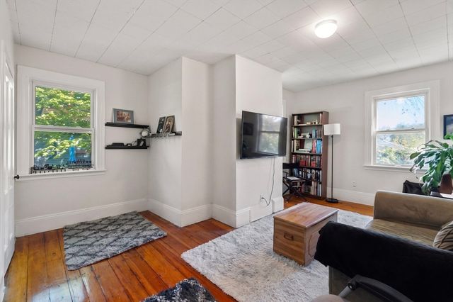 14 Gordon St, Boston, MA 02130