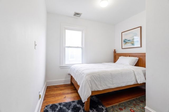 14 Gordon St, Boston, MA 02130