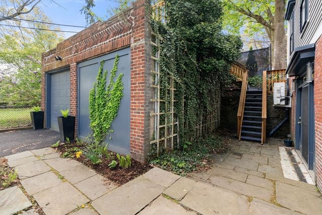 14 Gordon St, Boston, MA 02130