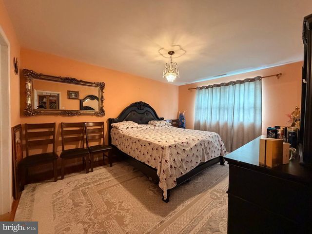 9853 WISTARIA ST, Philadelphia, PA 19115