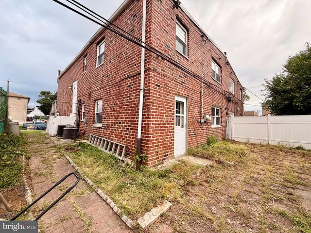 9853 WISTARIA ST, Philadelphia, PA 19115