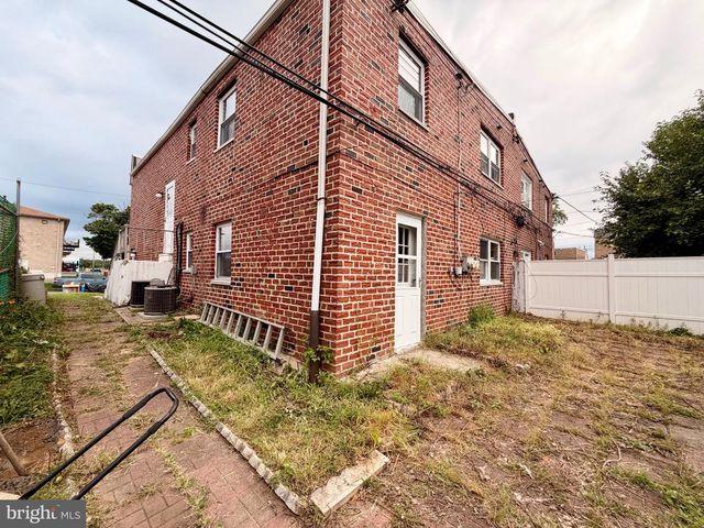 9853 WISTARIA ST, Philadelphia, PA 19115