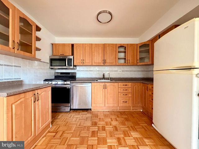 9853 WISTARIA ST, Philadelphia, PA 19115
