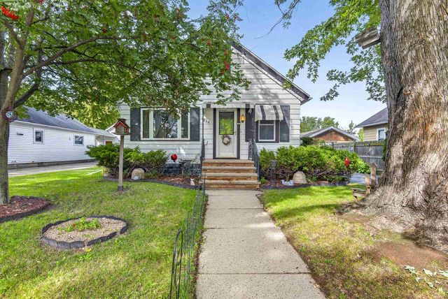 824 W HAWES AVENUE, Appleton, WI 54914
