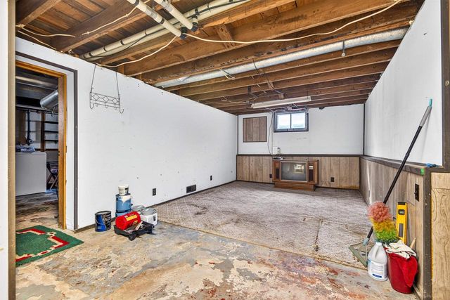 824 W HAWES AVENUE, Appleton, WI 54914