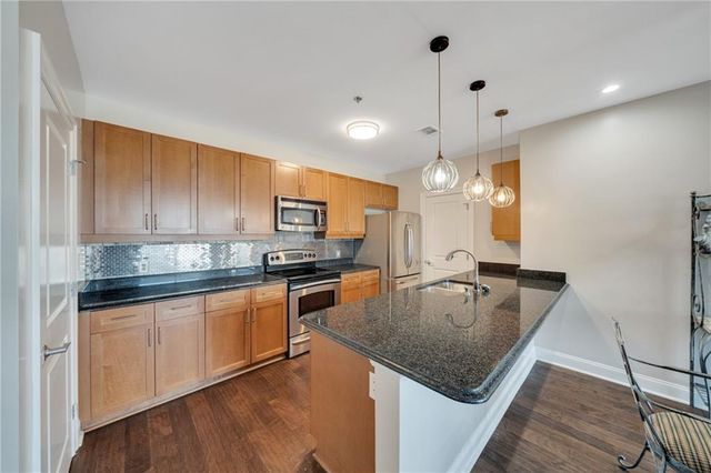 325 E Paces Ferry Road NE 601, Atlanta, GA 30305