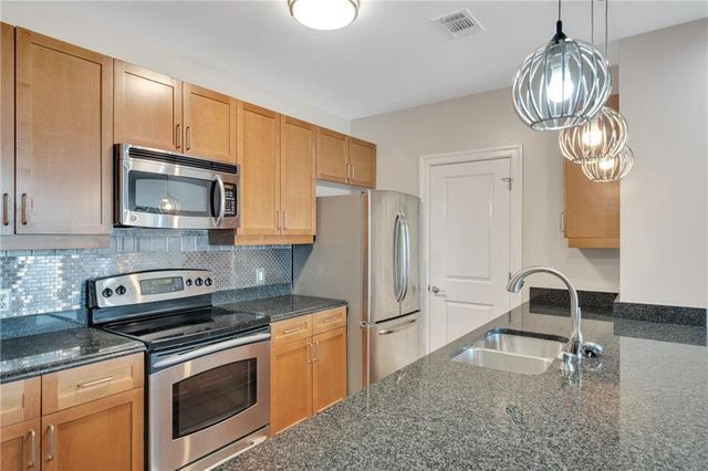 325 E Paces Ferry Road NE 601, Atlanta, GA 30305