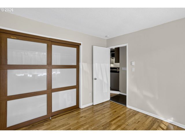 925 Ne 68TH Ave, Portland, OR 97213