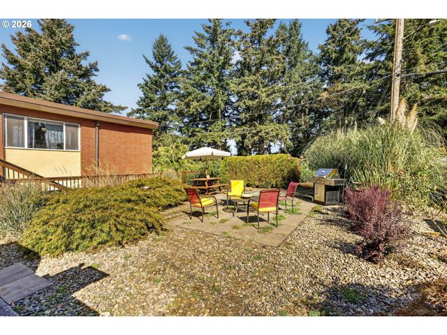 925 Ne 68TH Ave, Portland, OR 97213