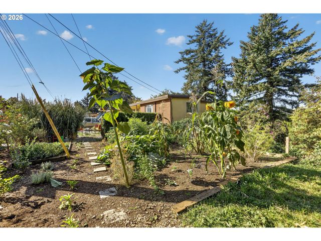 925 Ne 68TH Ave, Portland, OR 97213