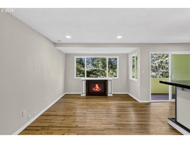 925 Ne 68TH Ave, Portland, OR 97213