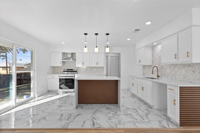 1003 Bellflower Court, Carrollton, TX 75007