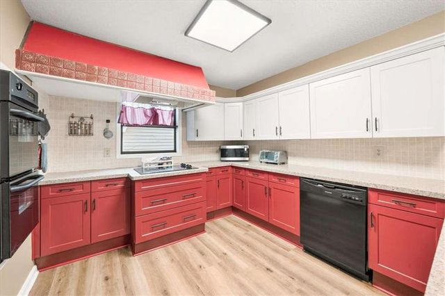 20 Foxridge Court, Marietta, GA 30067