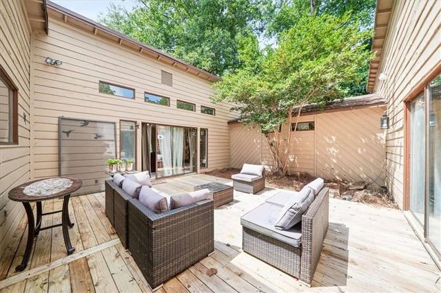 20 Foxridge Court, Marietta, GA 30067