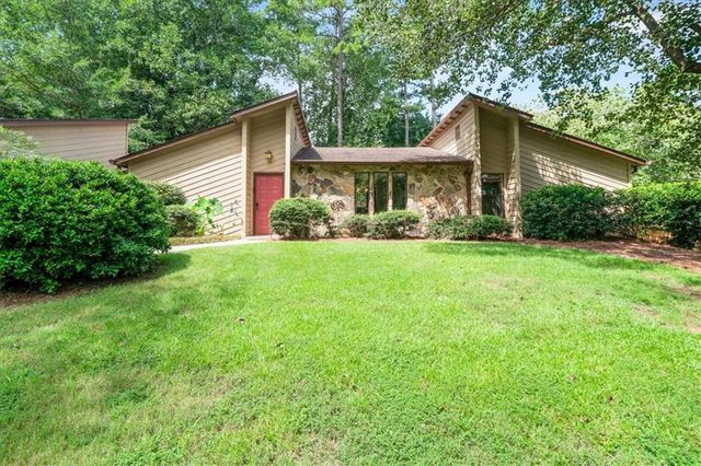 20 Foxridge Court, Marietta, GA 30067