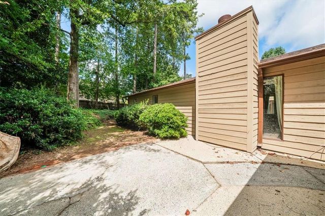 20 Foxridge Court, Marietta, GA 30067