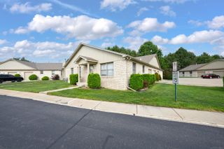 41933 King Edward Court, Clinton Township, MI 48038