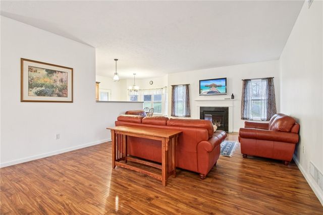 127 Harrogate Crossing, Henrietta, NY 14586